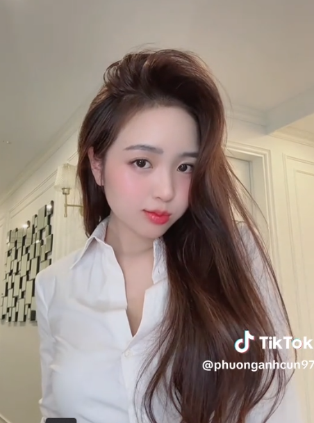 "Hot girl thư ký" lộ khoảnh khắc khiến fan nam rần rần mong muốn được che chở- Ảnh 3.