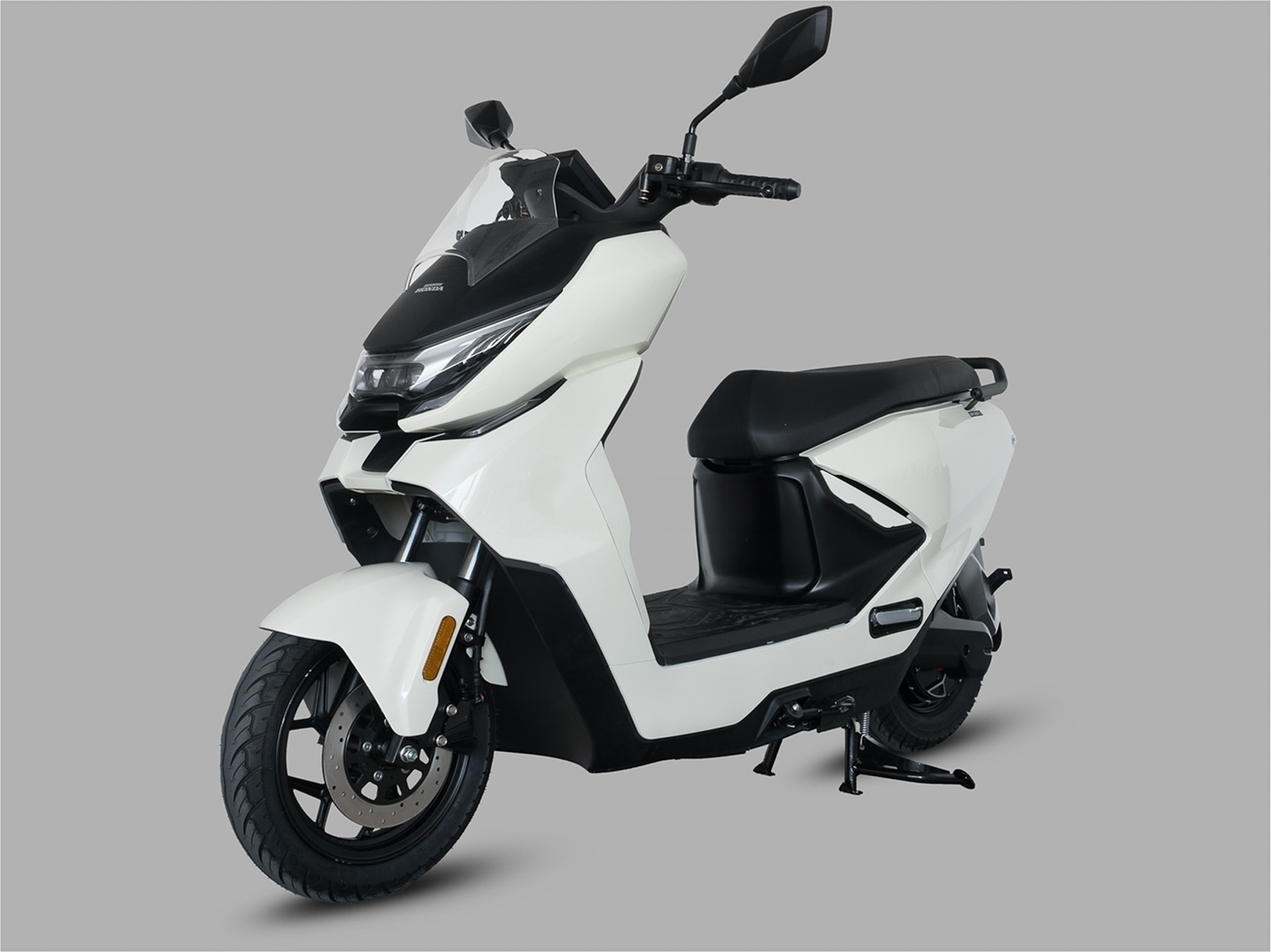 Thêm xe máy điện Honda về Việt Nam, được ví là PCX điện: "Giá chỉ từ 30 triệu", pin, sạc thế nào?- Ảnh 1.