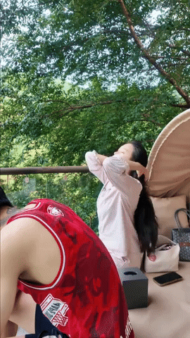 Doãn Hải My khoe visual Top 10 Hoa hậu, chân dài thẳng tắp chiếm spotlight khi cùng Văn Hậu "trốn con" đi chill- Ảnh 10.