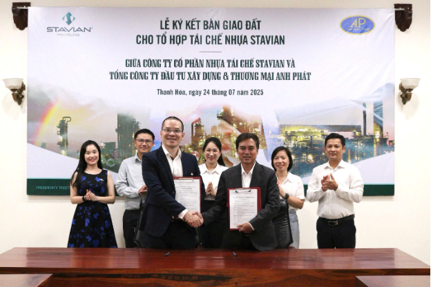 Dự án tổ hợp tái chế nhựa Stavian chính thức nhận giấy chứng nhận đăng ký đầu tư- Ảnh 2.