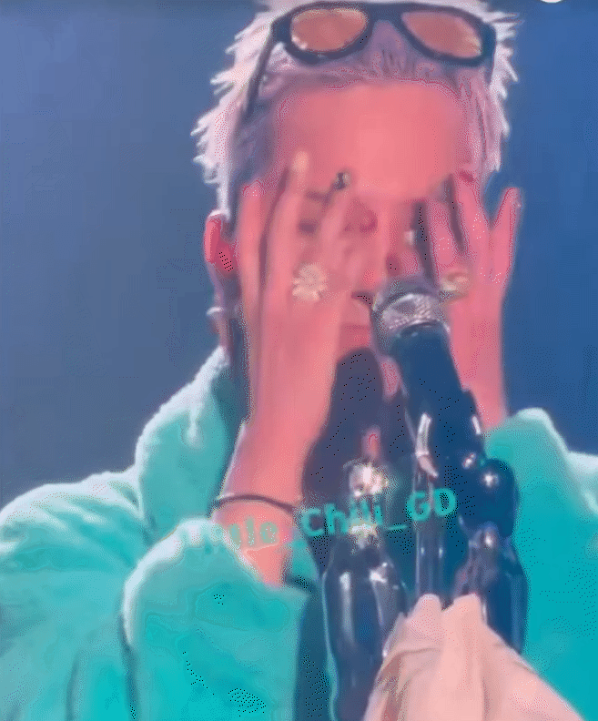 Hành động kì lạ của G-Dragon- Ảnh 6.