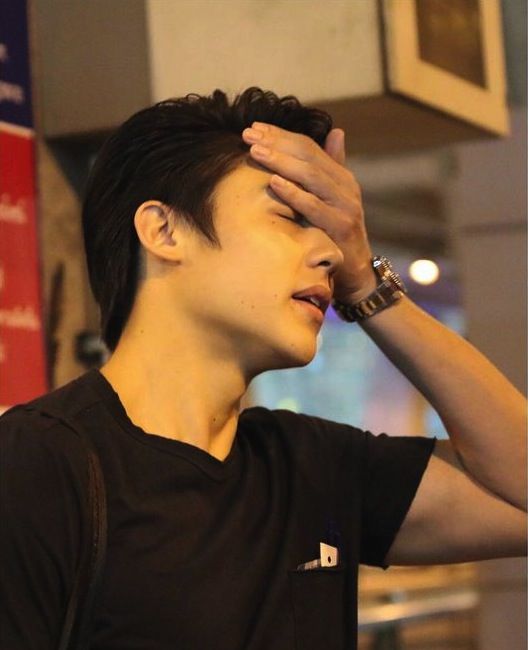 Vợ liên tục báo nợ, chồng bất lực cầu cứu: "Lấy sai vợ là mất tất cả..."- Ảnh 1. Vợ liên tục báo nợ, chồng bất lực cầu cứu: "Lấy sai vợ là mất tất cả..."- Ảnh 1.