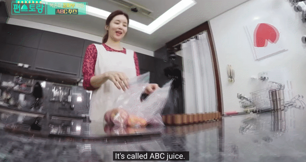 Cốc nước màu đỏ được ví như "thần dược chống già", "giảm cân cấp tốc" được phái đẹp Hàn uống vào bữa sáng- Ảnh 2.