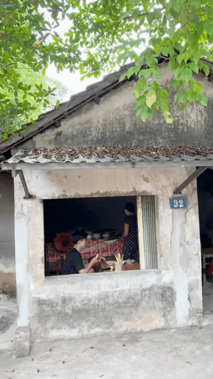 Quán bánh ướt 35 năm tuổi bên ngoài nhìn xập xệ nhưng lại ngon và rẻ không đâu bằng, đi Huế mấy lần mới biết- Ảnh 19.