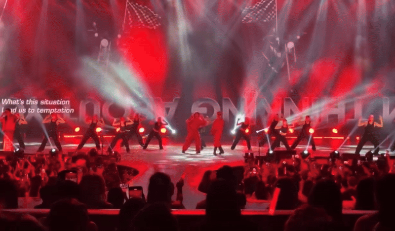 Dàn Anh Trai đưa siêu hit Top 1 Live Stage vươn tầm quốc tế, lyrics tiếng Anh mượt như “rót mật vào tai”- Ảnh 5.