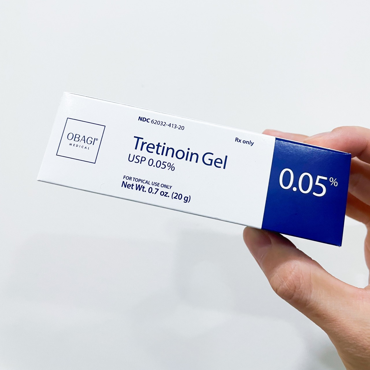 Ở tuổi U70, mẹ tôi vẫn dùng retinol Ở tuổi U70, mẹ tôi vẫn dùng retinol