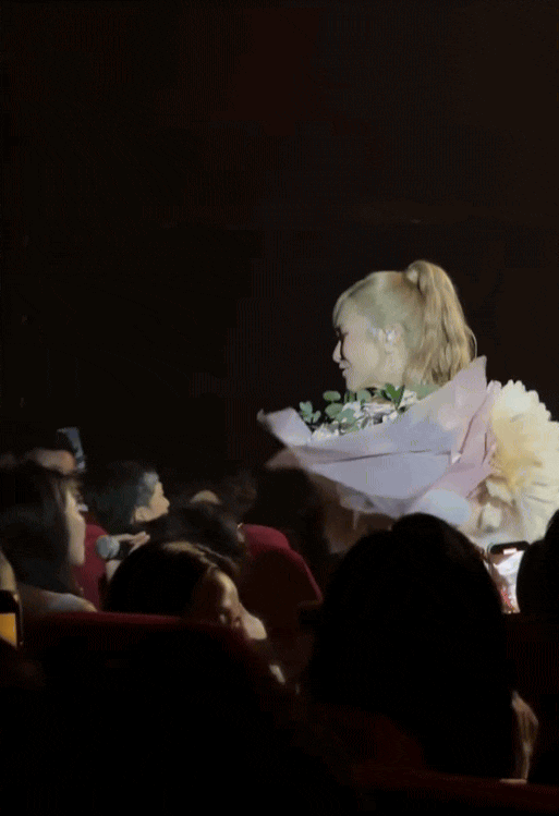 3.9 triệu lượt xem Hương Tràm bị “cướp mic”, giọng hát đẳng cấp diva nay đành nhường bước 1 người- Ảnh 3.