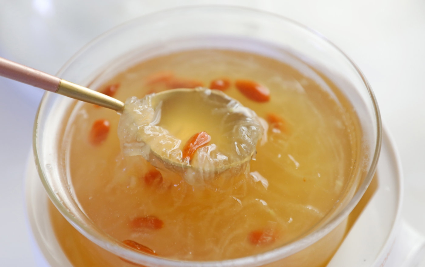 Luân phiên làm 5 món này uống thường xuyên, vừa ngon lại là "chân ái" giúp đẹp da- Ảnh 1.