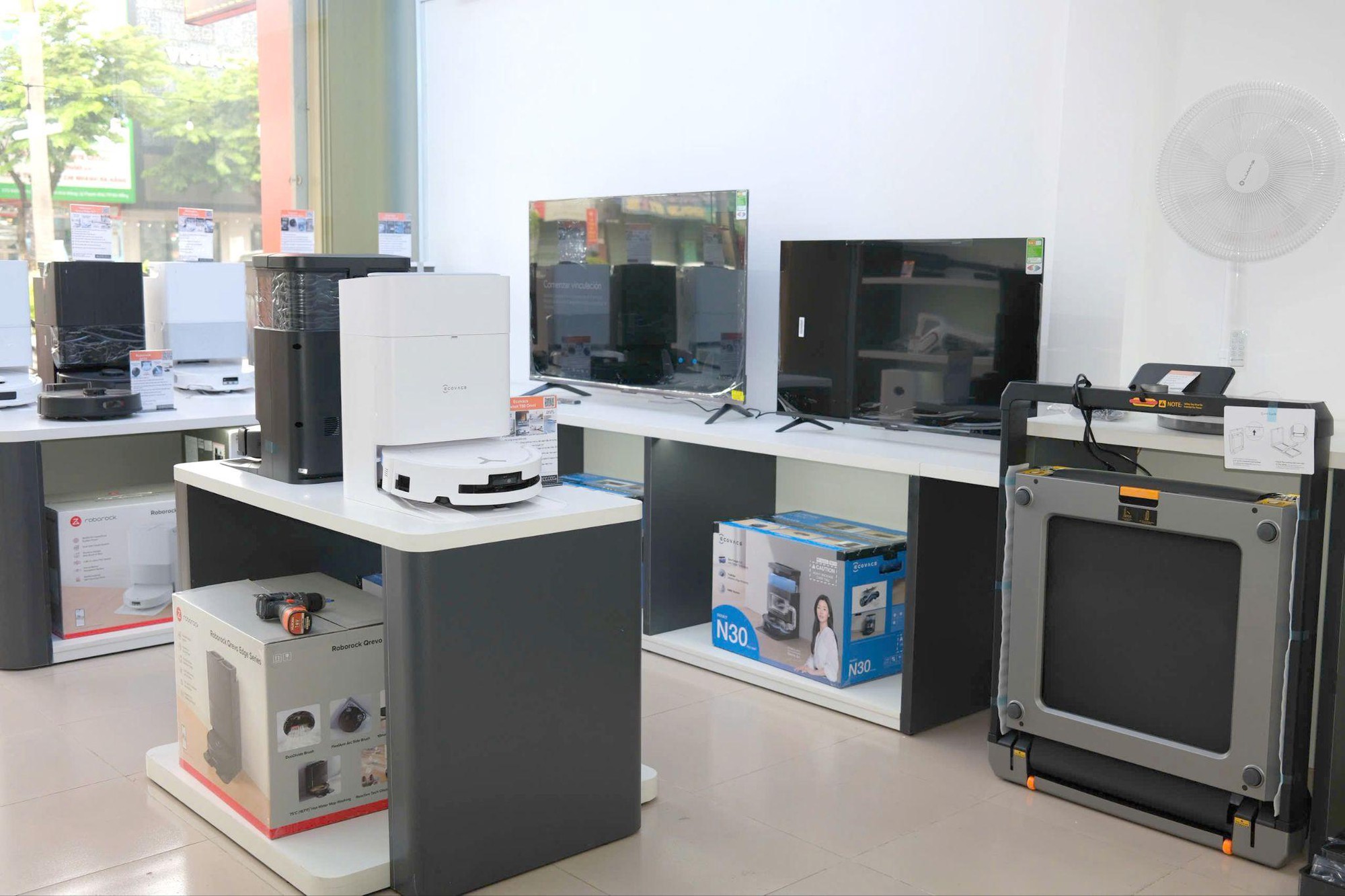 Khai trương showroom Mi Việt Nam tại Đà Nẵng: Bước tiến chiến lược mở rộng hệ thống phân phối- Ảnh 4.