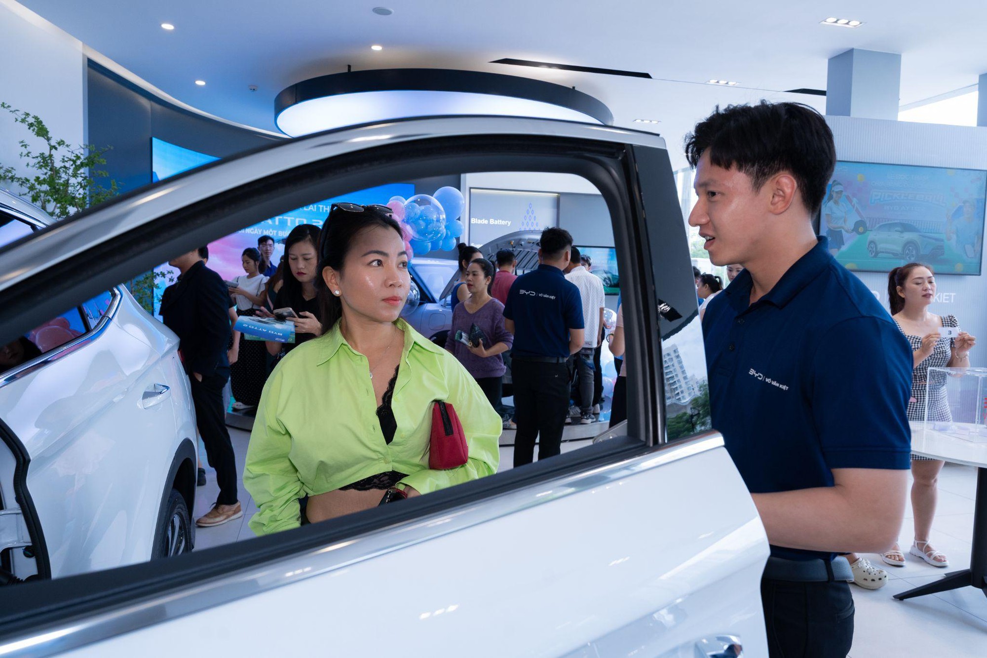 Bùng nổ ATTO 2 tại BYD Võ Văn Kiệt - Chuẩn mực công nghệ mới- Ảnh 4.