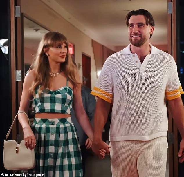 Làm bạn trai Taylor Swift khổ lắm, tất cả vì... một "gã khốn" núp sau lùm cây?!- Ảnh 2.