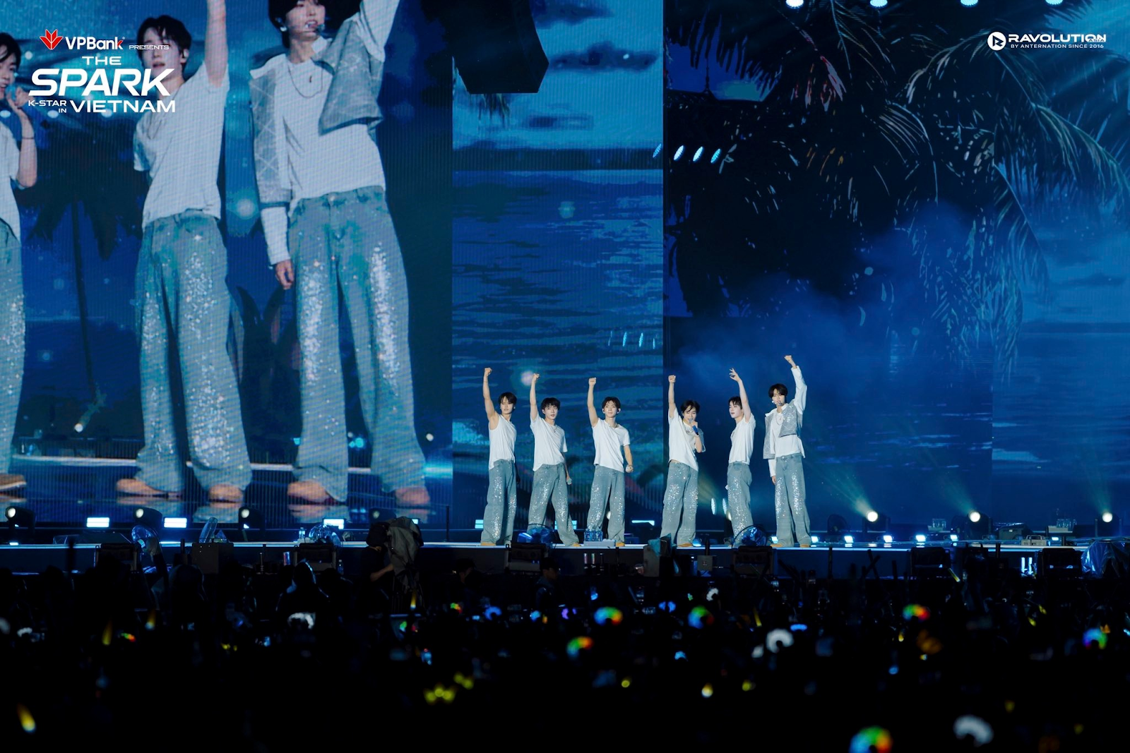 Khi văn hóa Việt chạm tới trái tim idol: Ravolution Asia gửi những món quà cực tinh tế đến tay những huyền thoại K-pop- Ảnh 9.