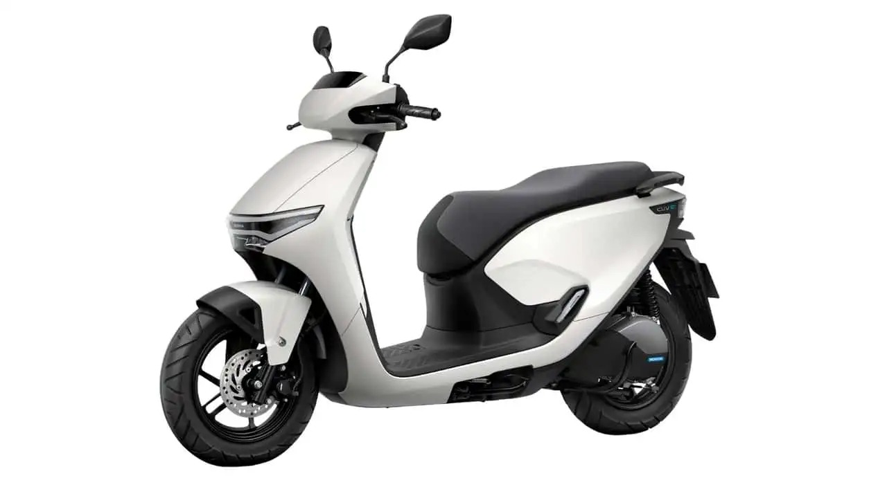 Khách Việt đi thử xe máy điện Honda từ 100% pin đến lúc dắt bộ: Quãng đường tối đa vượt công bố?- Ảnh 1.