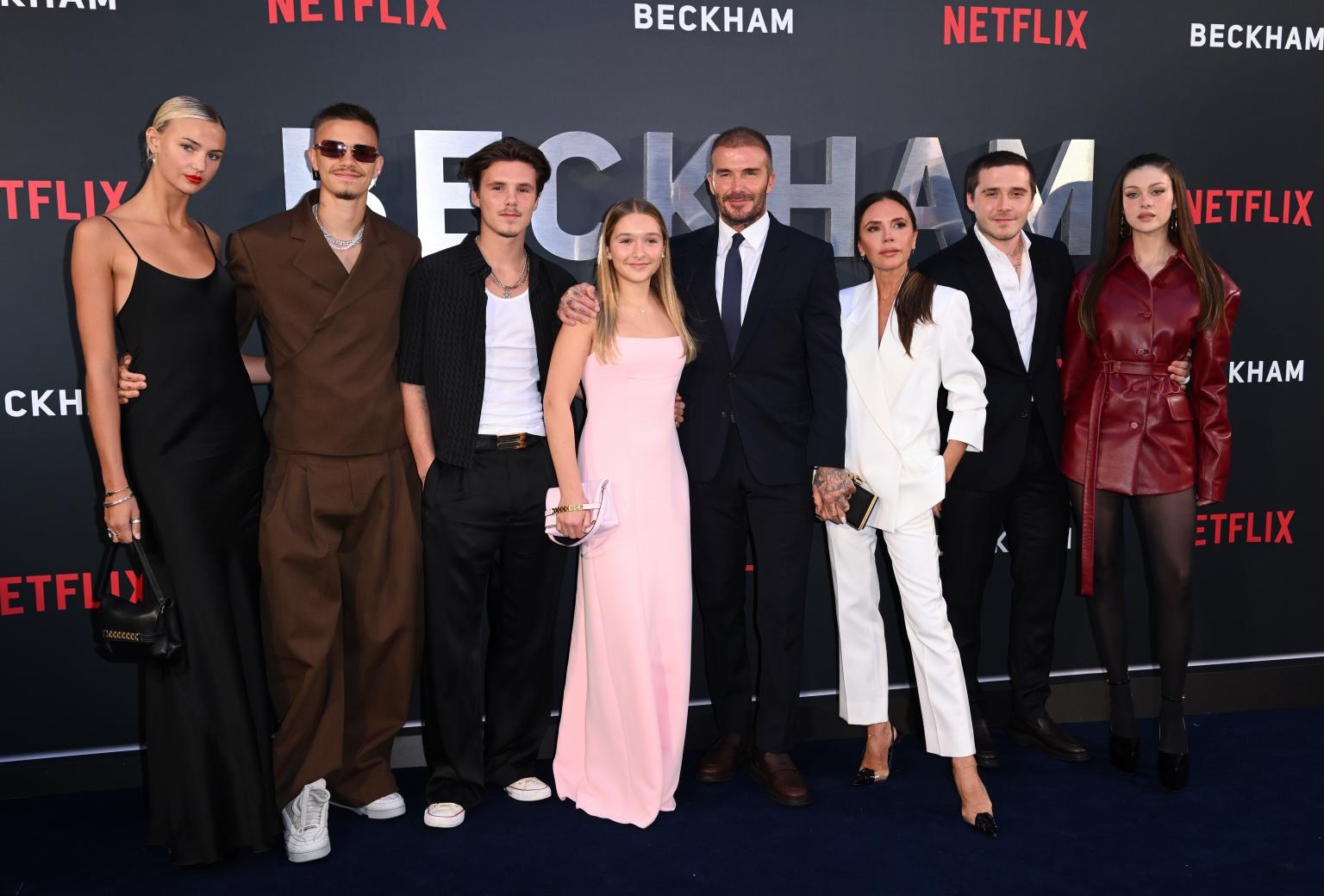 Drama nhà Beckham lại nóng hừng hực: Cruz liên tục "đá xoáy", vạch trần anh trai chị dâu bất hiếu?- Ảnh 3. Drama nhà Beckham lại nóng hừng hực: Cruz liên tục "đá xoáy", vạch trần anh trai chị dâu bất hiếu?- Ảnh 3.