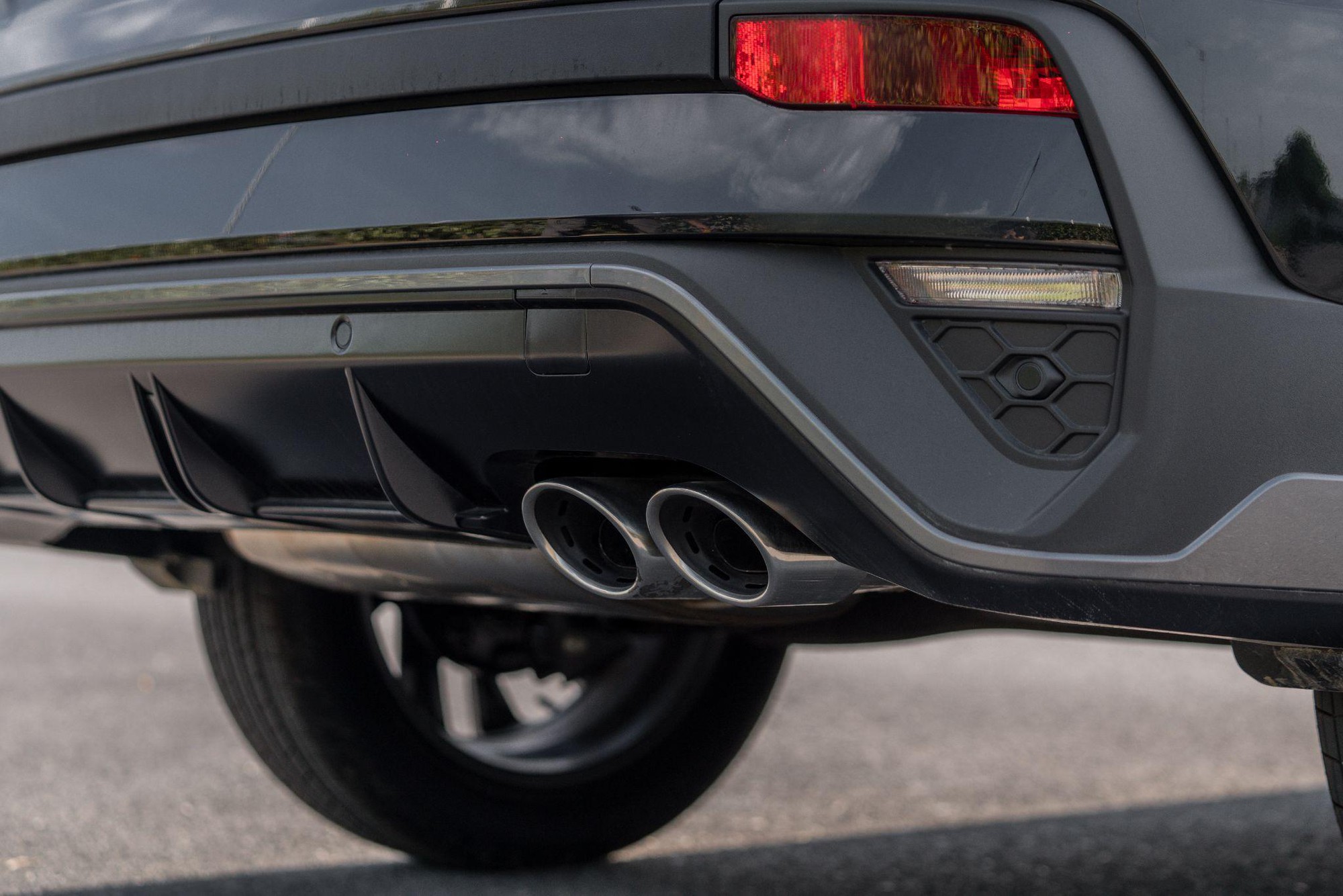 Đánh giá Hyundai Creta N Line: Liều Adrenaline thị giác đến từ một mẫu SUV đô thị- Ảnh 3.