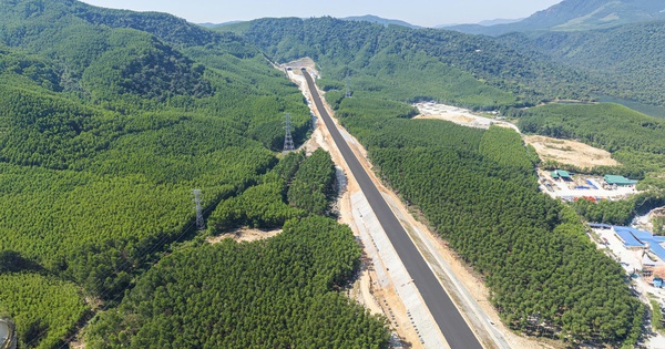 Đèo Cả (HHV) lợi nhuận bán niên tăng 33%, hoàn thành 58% kế hoạch năm 2025- Ảnh 1.