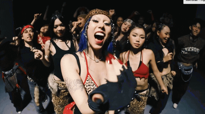 Hiện tượng mạng hết thời đổ cả núi tiền làm MV vẫn “flop” thảm, bị netizen chỉ ra: tất cả là tại thái độ- Ảnh 1.