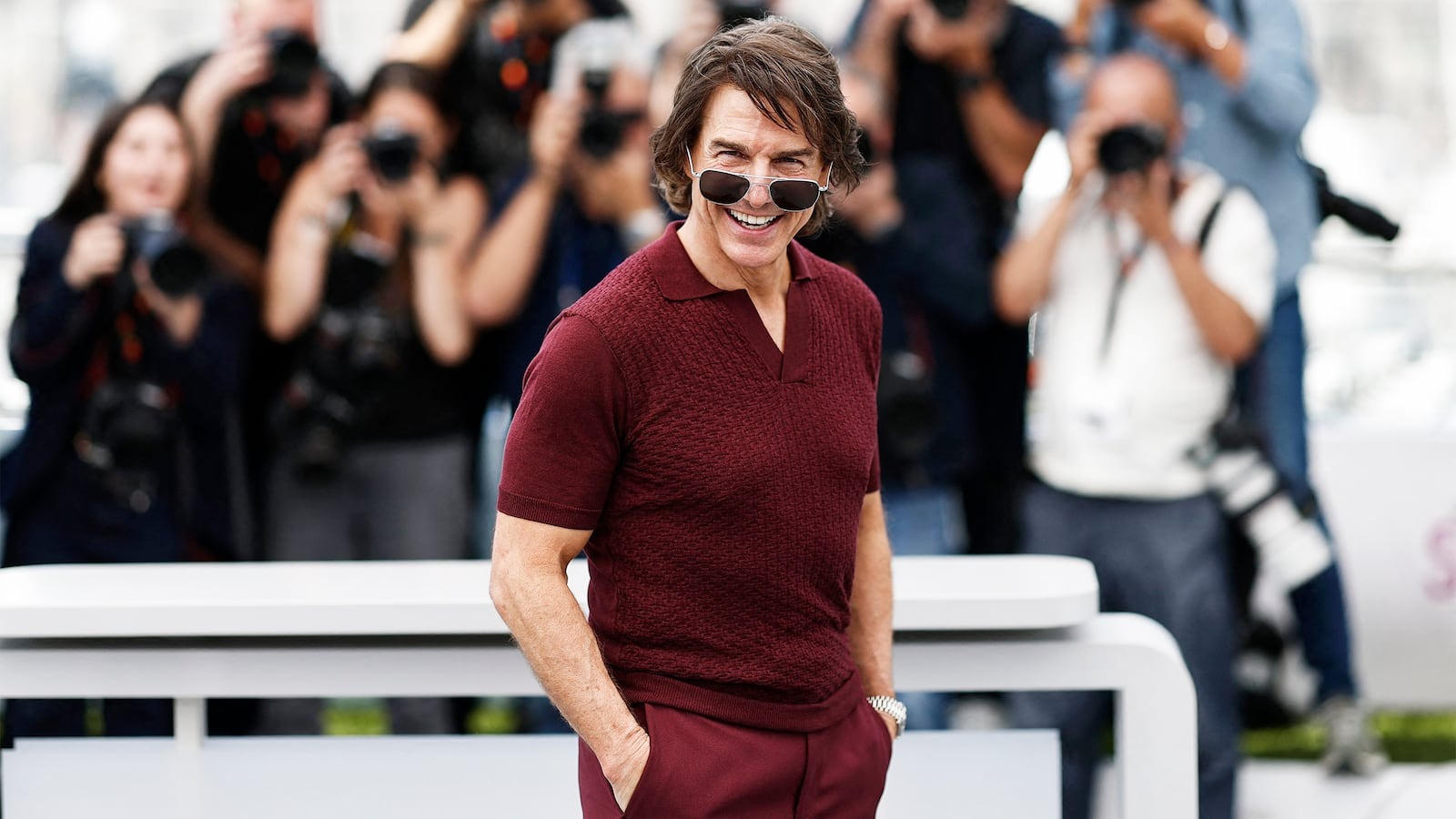 "Kẻ phản diện" Tom Cruise: 13 năm bỏ nghĩa vụ làm cha
với con gái Suri, đến nay mải mê tình trẻ kém 26 tuổi!- Ảnh 7. "Kẻ phản diện" Tom Cruise: 13 năm bỏ nghĩa vụ làm cha
với con gái Suri, đến nay mải mê tình trẻ kém 26 tuổi!- Ảnh 7.