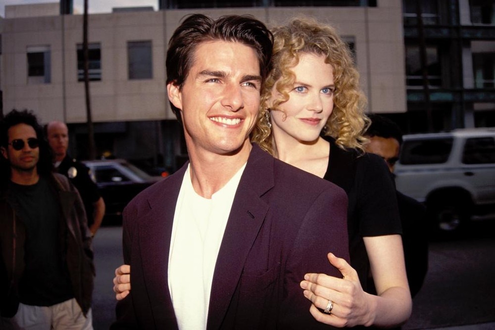"Kẻ phản diện" Tom Cruise: 13 năm bỏ nghĩa vụ làm cha
với con gái Suri, đến nay mải mê tình trẻ kém 26 tuổi!- Ảnh 9. "Kẻ phản diện" Tom Cruise: 13 năm bỏ nghĩa vụ làm cha
với con gái Suri, đến nay mải mê tình trẻ kém 26 tuổi!- Ảnh 9.