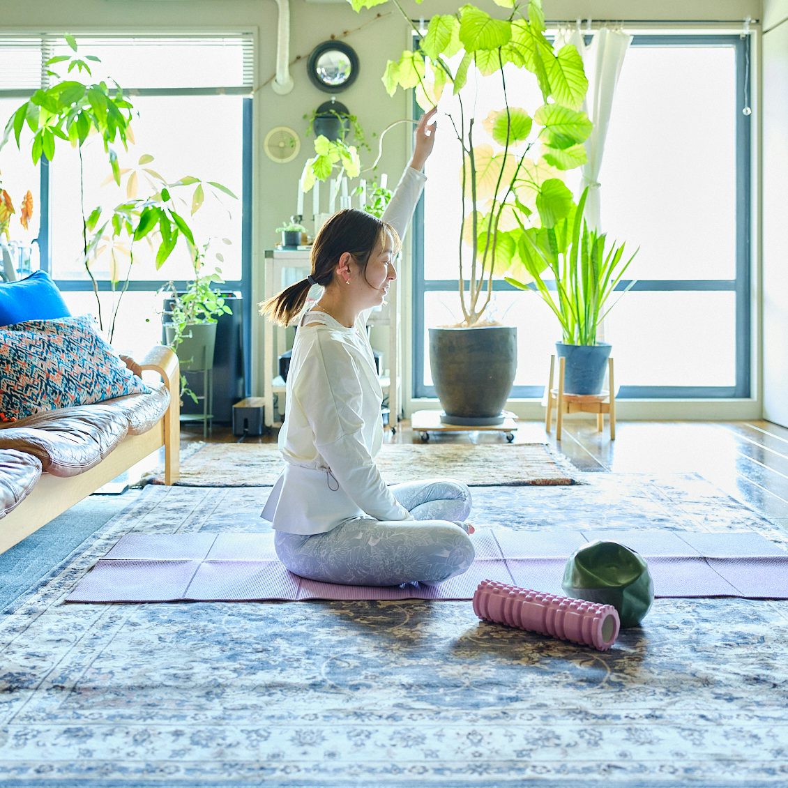 Người phụ nữ trung niên bỏ phố về quê, sống trong ngôi nhà gỗ cũ: “Tôi không còn là cỗ máy, mà là chính mình”- Ảnh 4.