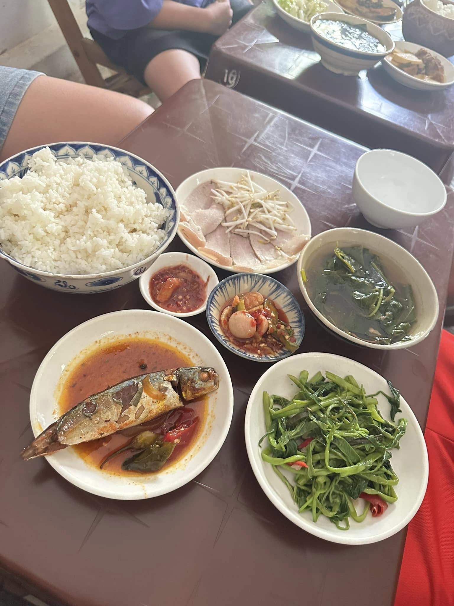 7 quán cơm quê siêu ngon siêu rẻ ở Huế: Ăn no căng bụng như cơm mẹ nấu mà "không đau ví"- Ảnh 17.