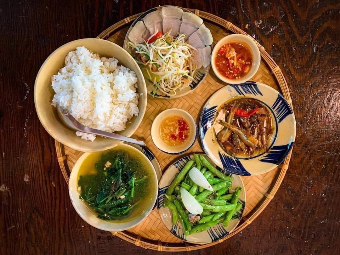 7 quán cơm quê siêu ngon siêu rẻ ở Huế: Ăn no căng bụng như cơm mẹ nấu mà "không đau ví"- Ảnh 16.