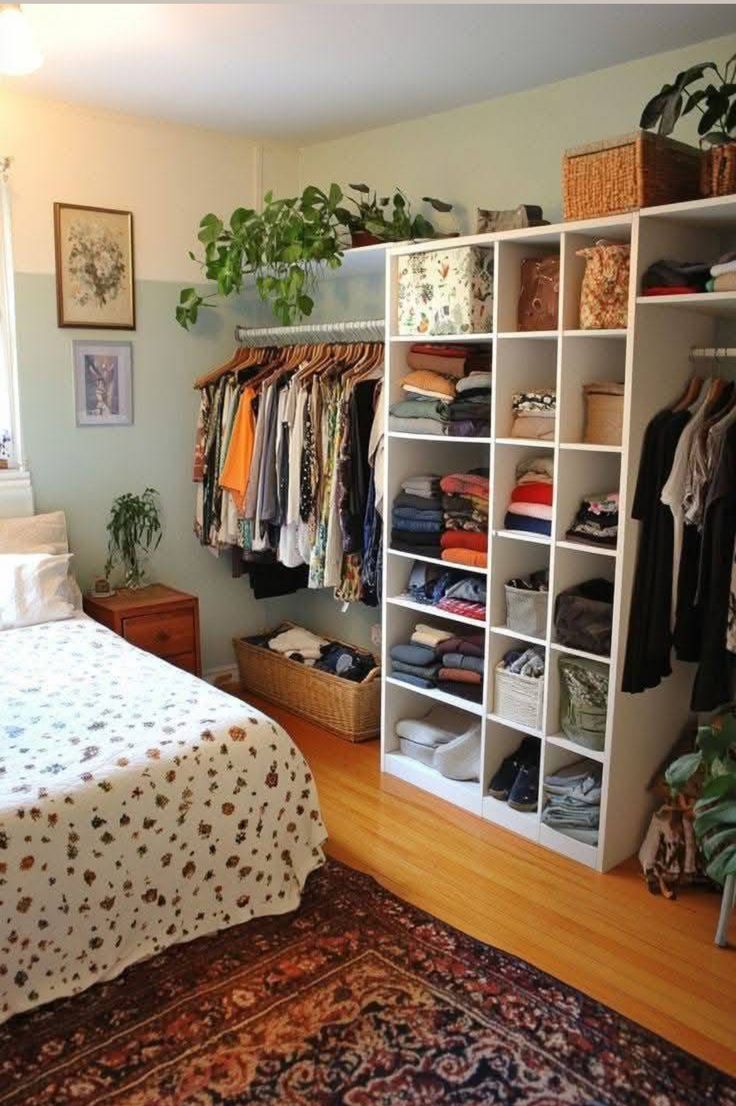Tôi mạnh mẽ bỏ tivi, ghế sofa và tủ quần áo: Sống tối giản giúp tôi đổi đời theo cách không ngờ tới!- Ảnh 3. Tôi mạnh mẽ bỏ tivi, ghế sofa và tủ quần áo: Sống tối giản giúp tôi đổi đời theo cách không ngờ tới!- Ảnh 3.