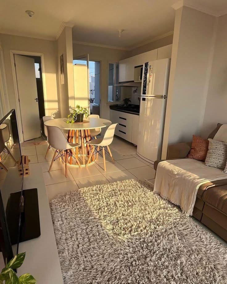 Tôi cắt giảm còn đúng 100 món trong căn hộ 40m² – sống tối giản đã thay đổi tài chính và tâm trạng của tôi- Ảnh 2. Tôi cắt giảm còn đúng 100 món trong căn hộ 40m² – sống tối giản đã thay đổi tài chính và tâm trạng của tôi- Ảnh 2.