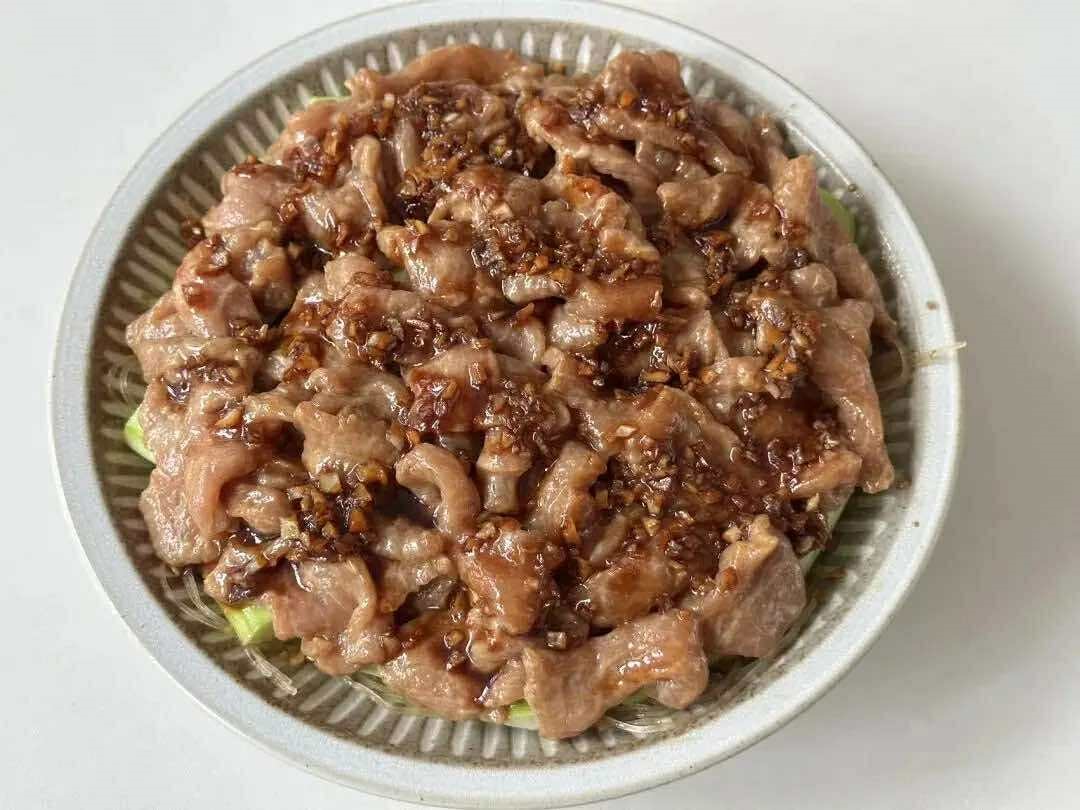 Trời nóng là mẹ tôi làm món hấp này: Chỉ cần 10 phút nấu mà cả nhà no nê, ăn hết sạch vì quá ngon- Ảnh 4. Trời nóng là mẹ tôi làm món hấp này: Chỉ cần 10 phút nấu mà cả nhà no nê, ăn hết sạch vì quá ngon- Ảnh 4.