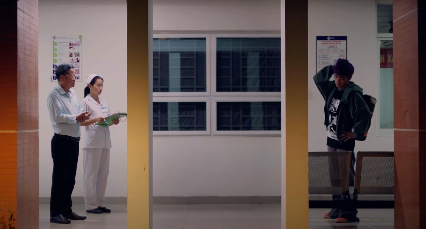 Tuyệt đối hài kịch: Khi ông già 70 tuổi "siêu quậy" gặp Gen Z "báo thủ" trong Đợi Gì, Mơ Đi- Ảnh 2.