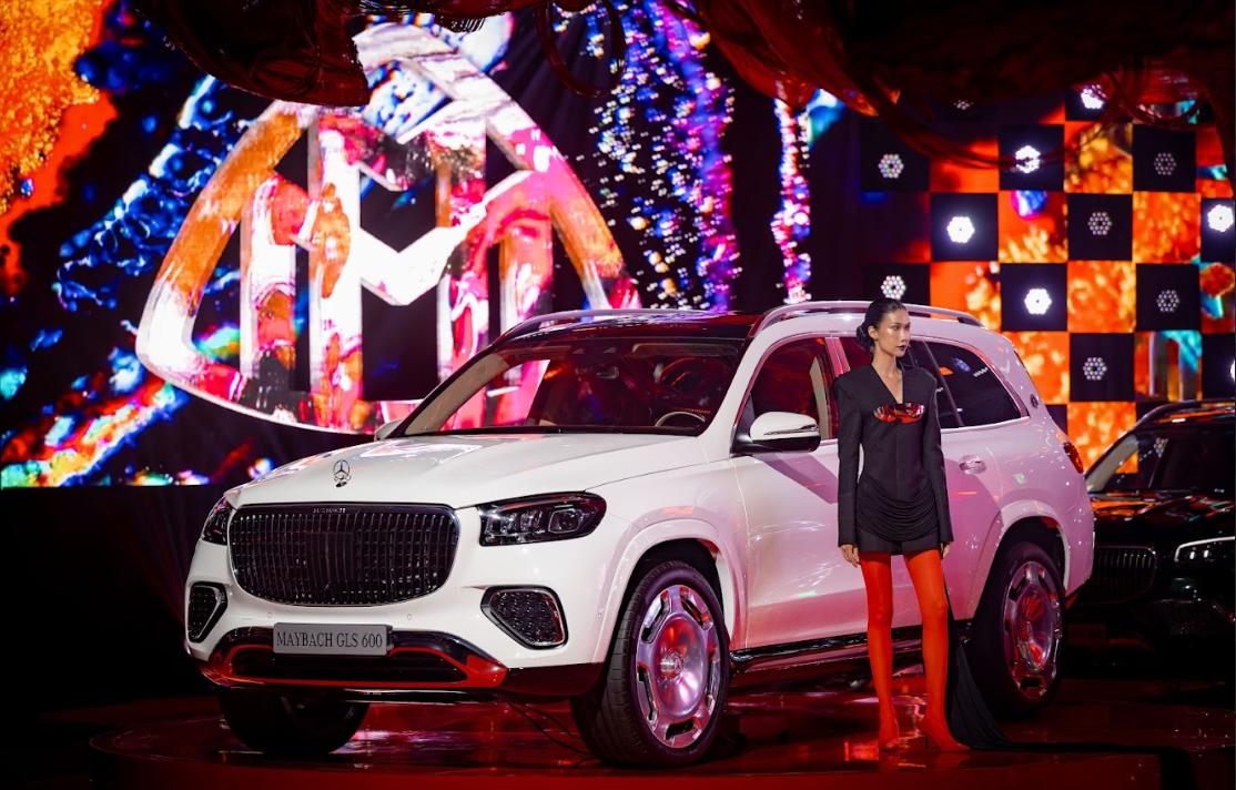 Mercedes-Benz Việt Nam ra mắt bộ đôi GLS mới trong triển lãm LiveRARE- Ảnh 3.