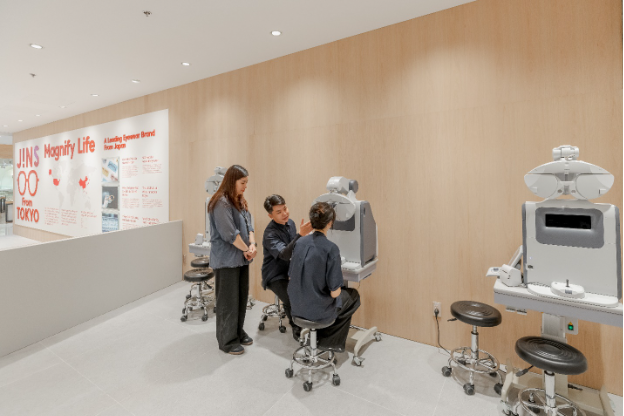 Thương hiệu mắt kính JINS chính thức có mặt tại Sài Gòn Centre- Ảnh 4.