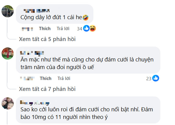 Diện đồ không phù hợp đi ăn cưới, cô gái khiến dân mạng ngán ngẩm- Ảnh 4. Diện đồ không phù hợp đi ăn cưới, cô gái khiến dân mạng ngán ngẩm- Ảnh 4.