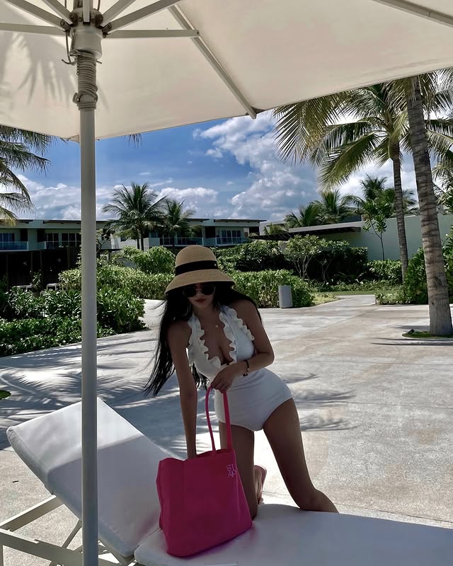 Mỹ nhân T-ara xả ảnh nghỉ dưỡng Nha Trang, U40 mà body "khét" cỡ này!- Ảnh 2.