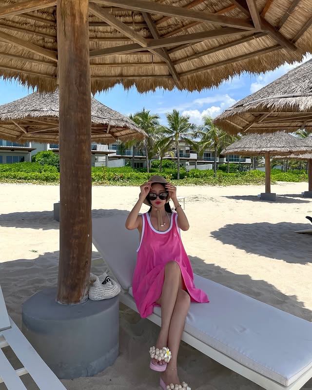 Mỹ nhân T-ara xả ảnh nghỉ dưỡng Nha Trang, U40 mà body "khét" cỡ này!- Ảnh 4.