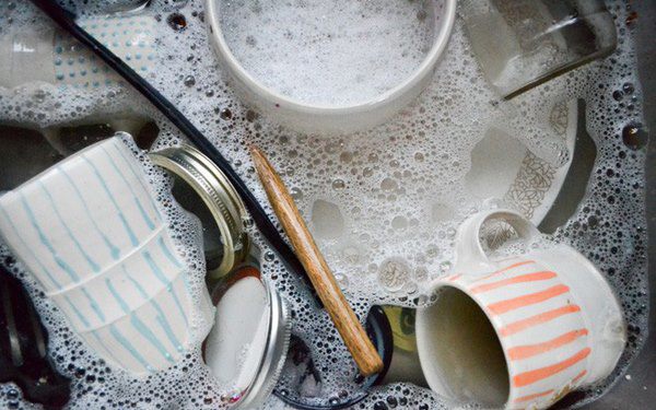 Khi rửa bát đĩa, hãy làm theo cách này để sạch hết hóa chất: Đừng vội vàng để rồi "ăn" chất tẩy rửa vào người- Ảnh 4.