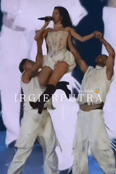 Khoảnh khắc nóng mắt của BLACKPINK: Chưa bao giờ bạo như thế này!- Ảnh 4.