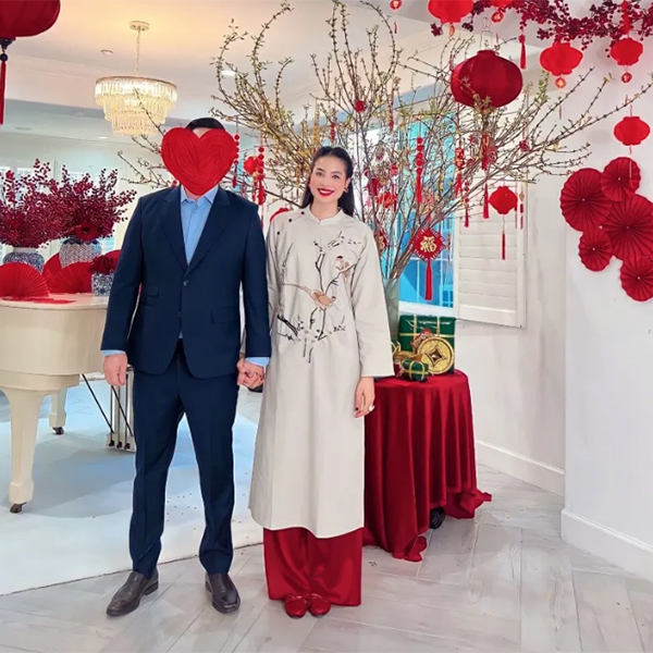 Tình hình "bất thường" của Phạm Hương ở Mỹ- Ảnh 4.