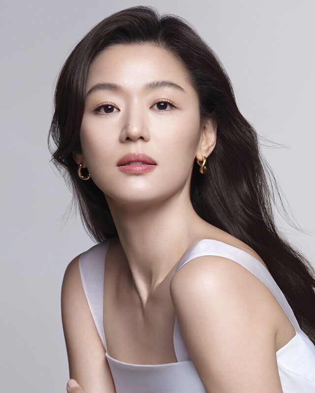 "Mợ chảnh" Jeon Ji Hyun từ bỏ 1 thứ quan trọng sau khi "ra đường", gánh nợ 287 tỷ cho chồng đại gia- Ảnh 1.