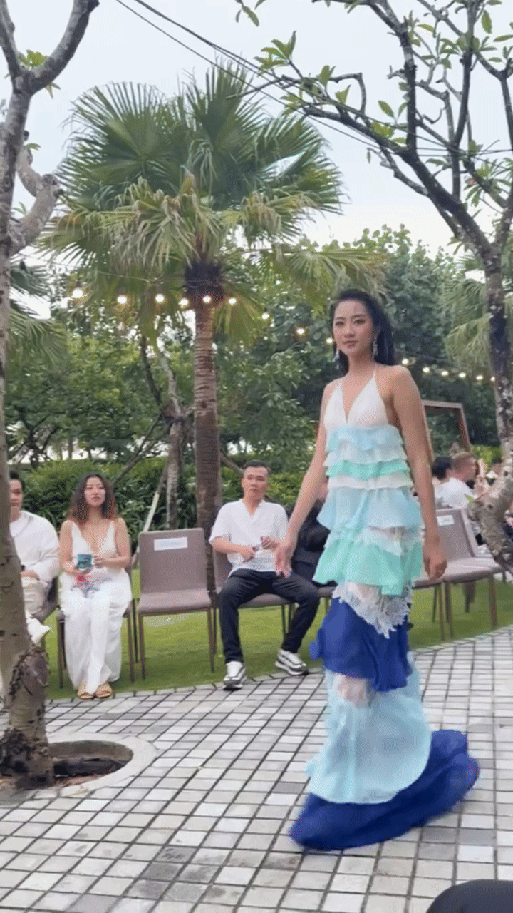 Trình catwalk của Tân Hoa hậu Việt Nam gây bất ngờ nhưng nhan sắc mới là điều tranh cãi- Ảnh 3. Trình catwalk của Tân Hoa hậu Việt Nam gây bất ngờ nhưng nhan sắc mới là điều tranh cãi- Ảnh 3.
