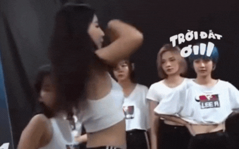 Quá khứ không "gồng cứng người" của "Em Xinh" LyHan- Ảnh 2.