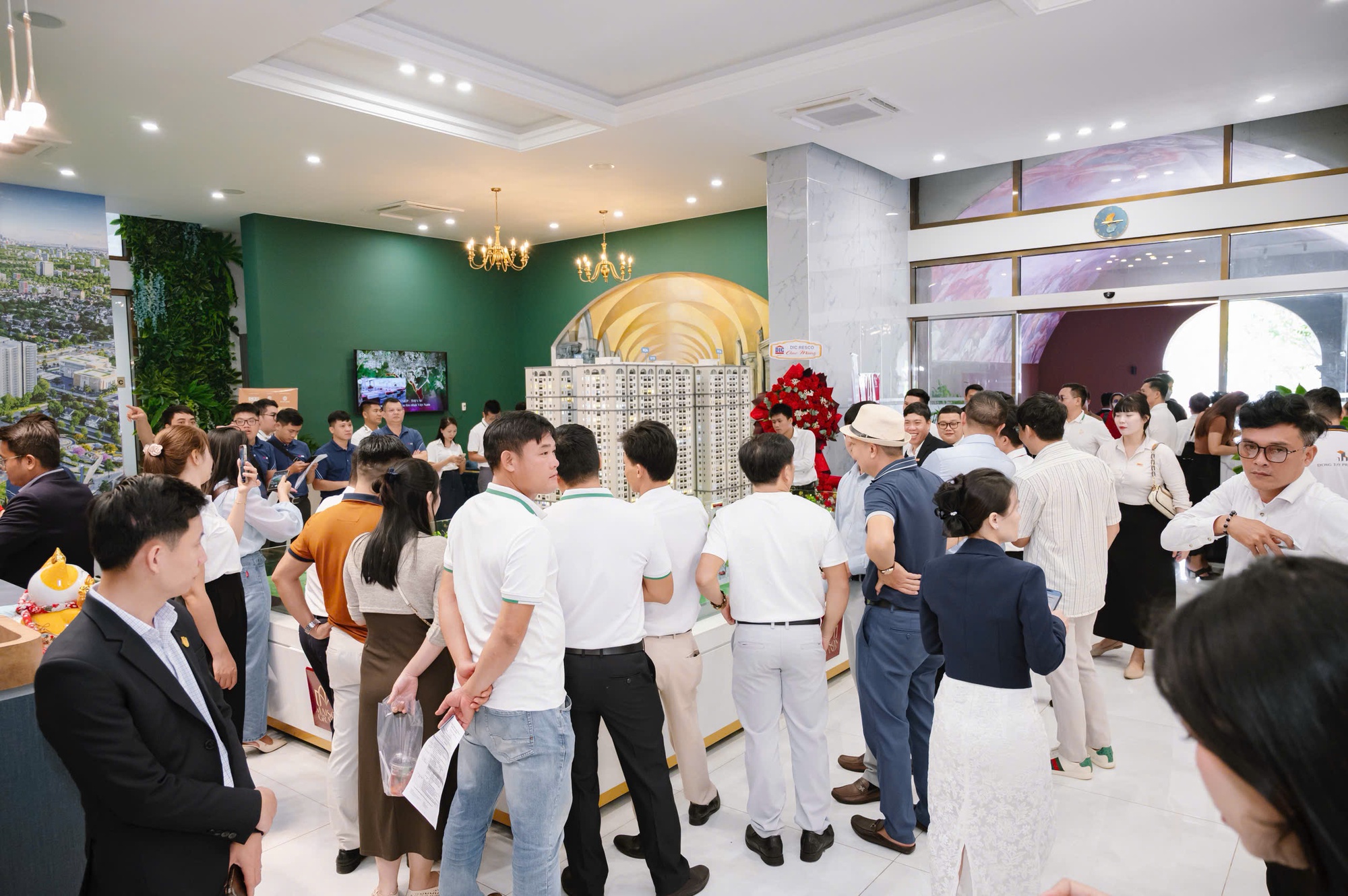 Maison Grand khai trương căn hộ mẫu: Chuẩn sống chuyên gia giữa CBD TP.HCM mới- Ảnh 2.