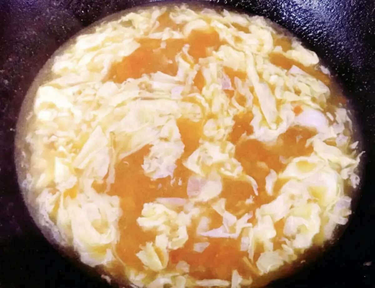 "Đâu mới là cách nấu canh trứng cà chua ngon nhất?": Mách bạn mẹo giúp "hoa" trứng đẹp, mịn và ngon- Ảnh 10. "Đâu mới là cách nấu canh trứng cà chua ngon nhất?": Mách bạn mẹo giúp "hoa" trứng đẹp, mịn và ngon- Ảnh 10.