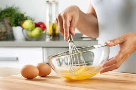 "Đâu mới là cách nấu canh trứng cà chua ngon nhất?": Mách bạn mẹo giúp "hoa" trứng đẹp, mịn và ngon- Ảnh 4. "Đâu mới là cách nấu canh trứng cà chua ngon nhất?": Mách bạn mẹo giúp "hoa" trứng đẹp, mịn và ngon- Ảnh 4.