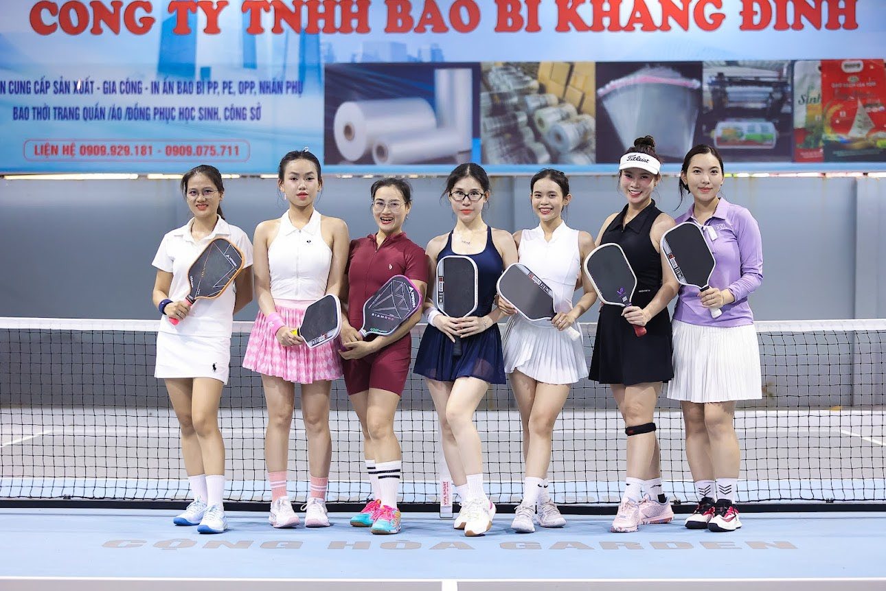 Từng "kỳ thị" khi thấy vợ mê pickleball, giờ chồng ra sân... đủ 7 ngày/tuần- Ảnh 2. Từng "kỳ thị" khi thấy vợ mê pickleball, giờ chồng ra sân... đủ 7 ngày/tuần- Ảnh 2.