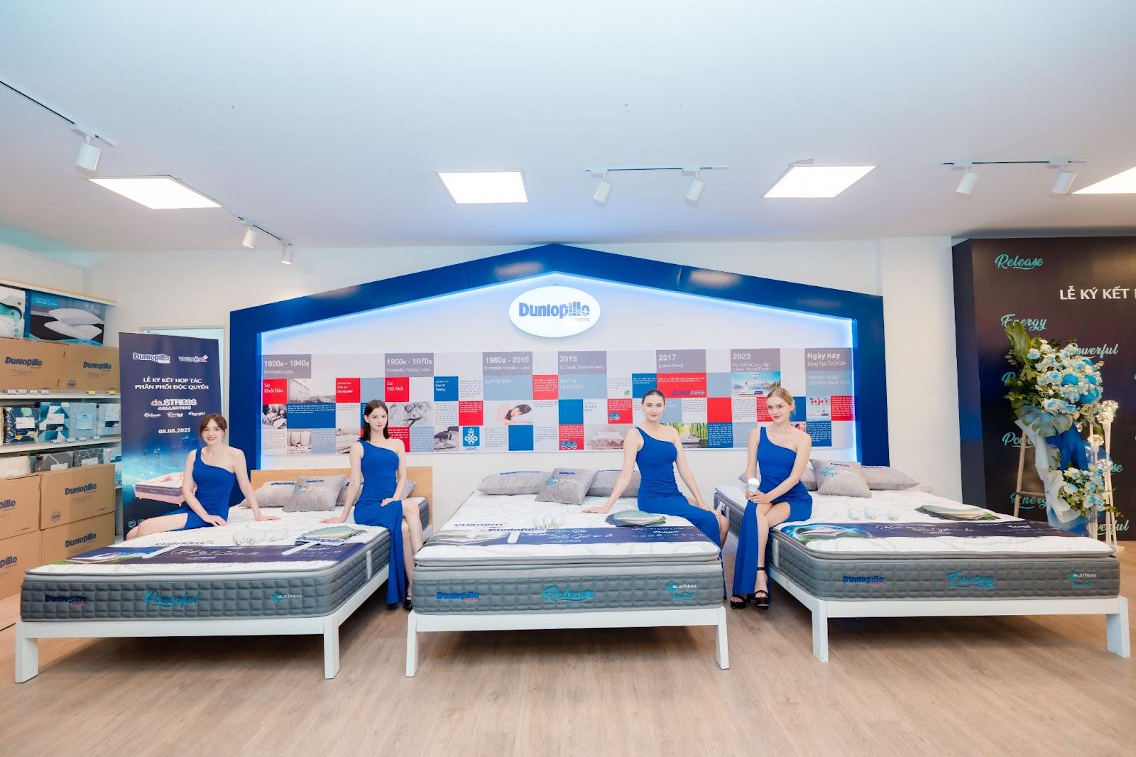 Dunlopillo & Vua Nệm hợp tác phân phối độc quyền bộ sưu tập de.STRESS- Ảnh 2.
