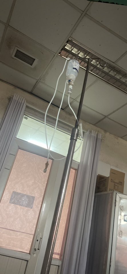Tranh cãi vụ cô gái tố phải nhập viện cấp cứu sau khi ăn gỏi cuốn tôm của quán 4,5 sao trên ShopeeFood- Ảnh 4.