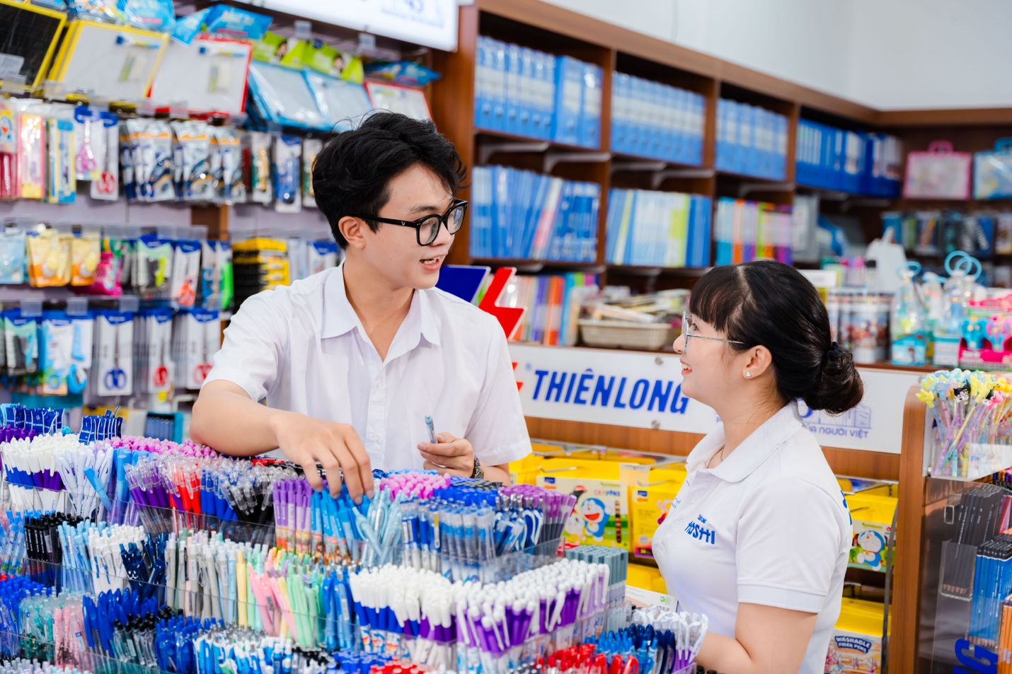 Tựu trường rộn ràng khắp Việt Nam cùng Thiên Long- Ảnh 14.