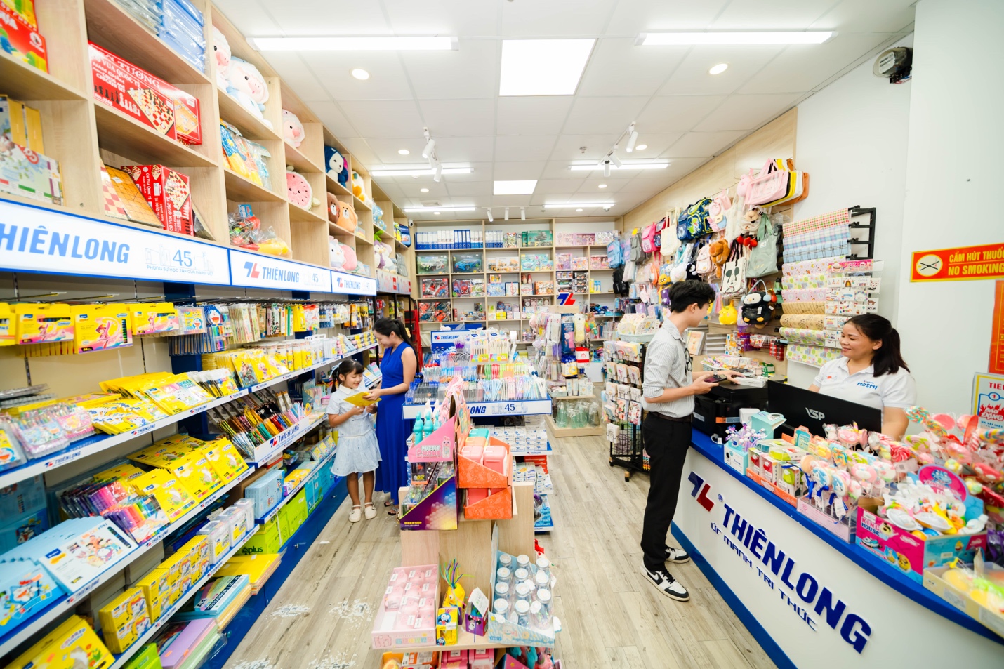 Tựu trường rộn ràng khắp Việt Nam cùng Thiên Long- Ảnh 5.