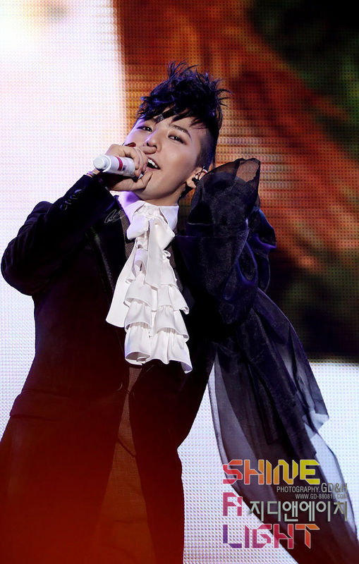 Biến căng đang xảy ra với G-Dragon giữa lúc chạy tour- Ảnh 4.